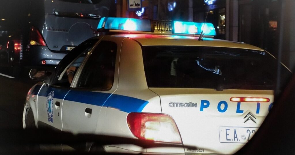 Οδηγός προσφέρθηκε να επιστρέψει σπίτι τον τυφλό φίλο του και βρέθηκε στο κρατητήριο