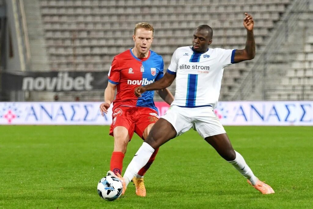 Κηφισιά 1-1: Κανένας ικανοποιημένος στη ματσάρα του Πανθεσσαλικού, ήρωας ο Σιαμπάνης για τους γηπεδούχους με τρομερή επέμβαση στο τέλος