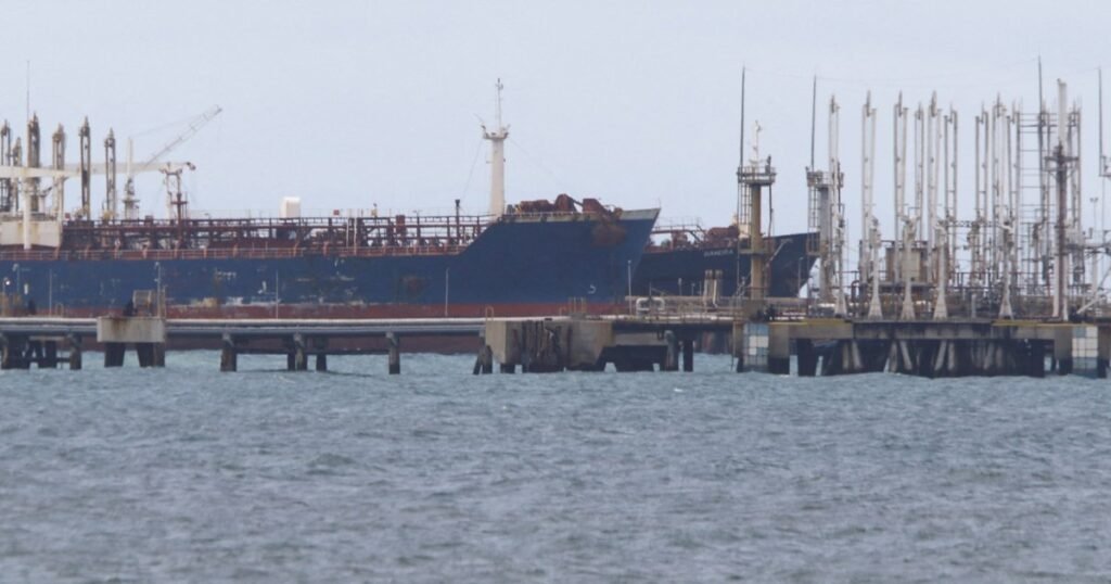 Ρωσία: Ζητά από τις ΗΠΑ να σταματήσουν την καταδίωξη πετρελαιοφόρου που…