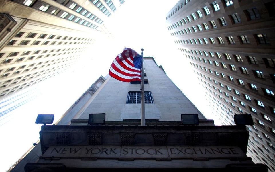 Wall Street: Με νέο ρεκόρ ο Dow, κέρδη για την τεχνολογία
