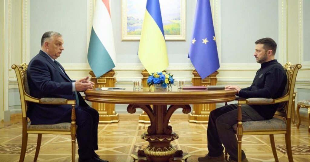 Ο Όρμπαν απειλεί με «μπλακ άουτ» τον Ζελένσκι