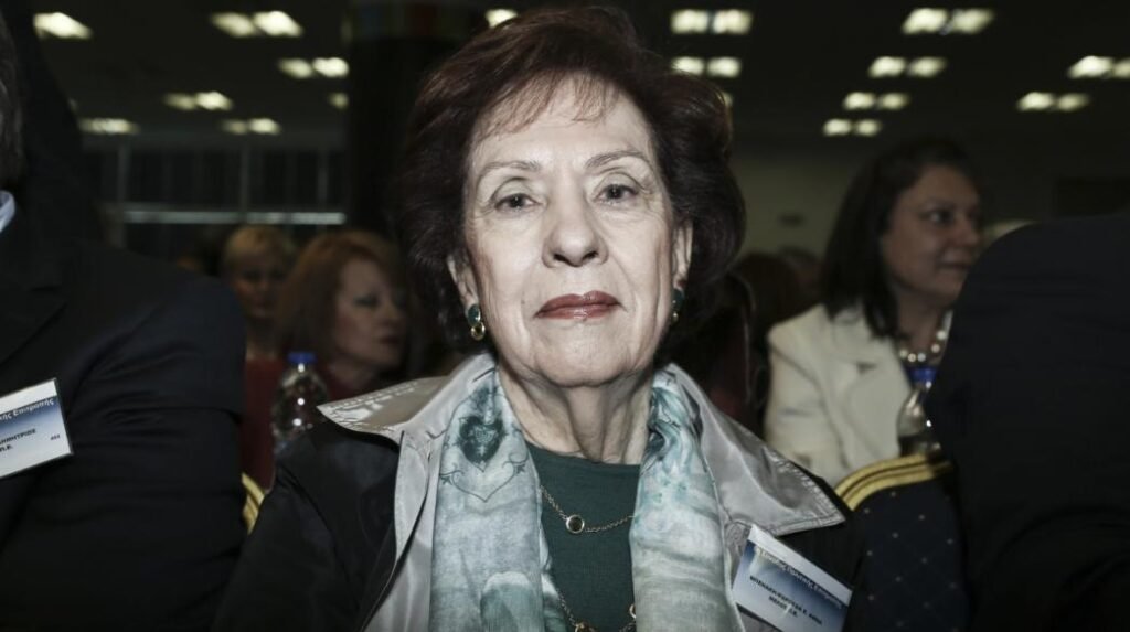 Απεβίωσε η Άννα Ψαρούδα-Μπενάκη, πρώην πρόεδρος της Βουλής και ακαδημαϊκός