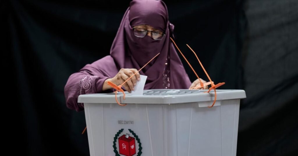 Μπανγκλαντές: Νίκη των εθνικιστών στις πρώτες εκλογές μετά την εξέγερση