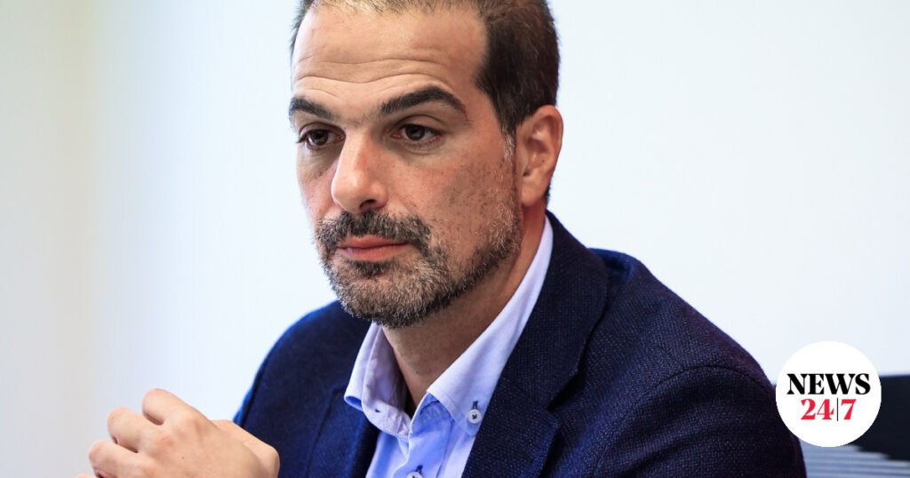 Ντροπή για τη χώρα να έχει υπουργό τον Άδωνι Γεωργιάδη