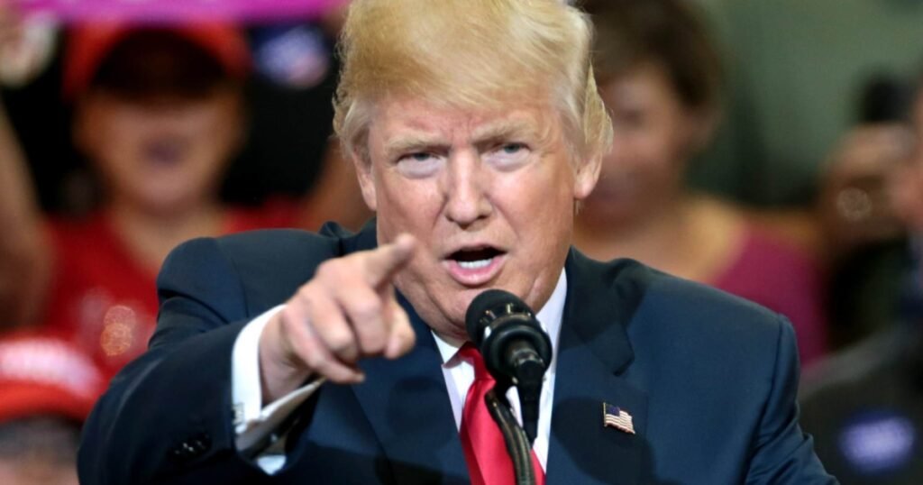 Ο Τραμπ σε αμφισβήτηση: 6 στους 10 πολίτες θεωρούν ότι έχει γίνει αλλοπρόσαλλος λόγω ηλικίας