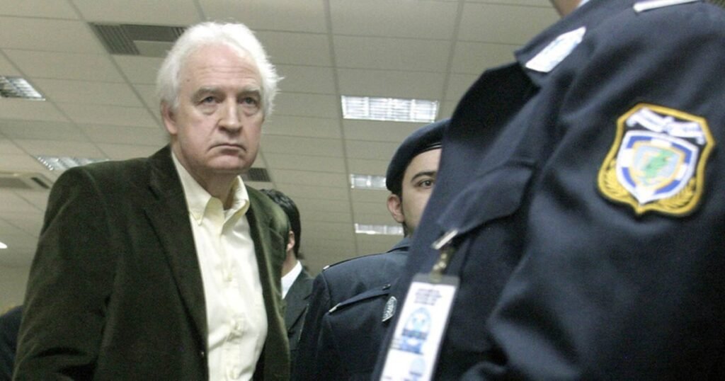 17 Νοέμβρη: Η σύλληψη του Αλέξανδρου Γιωτόπουλου και η άγνωστη συνάντησή…