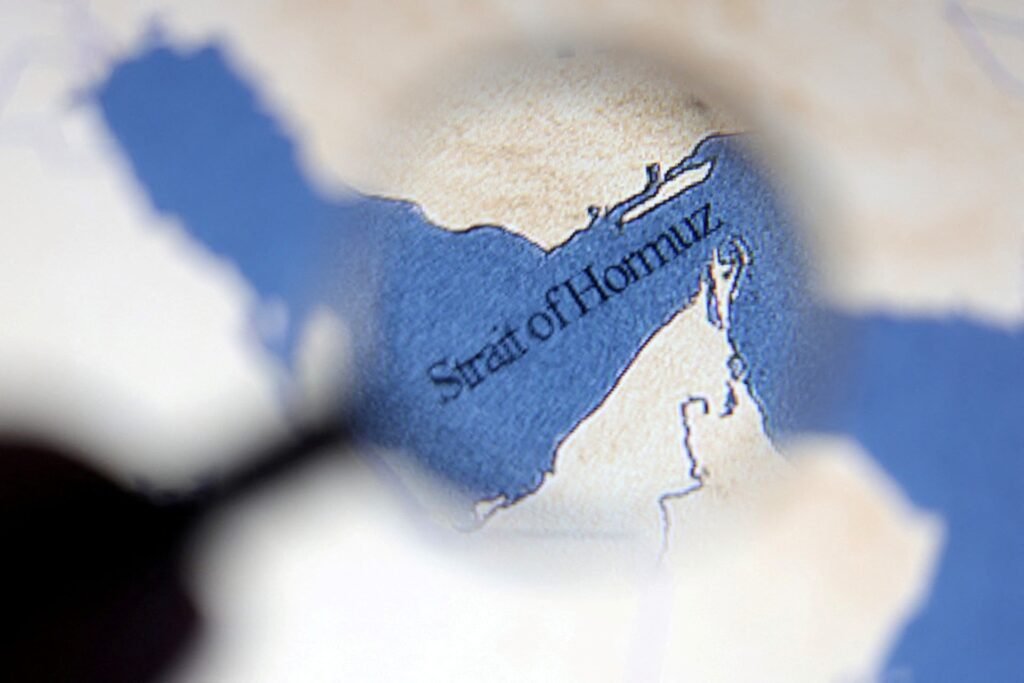 «Πράσινο φως» για ιαπωνικά πλοία στο Ορμούζ – Δίαυλος αποκλιμάκωσης ή τακτικός ελιγμός;