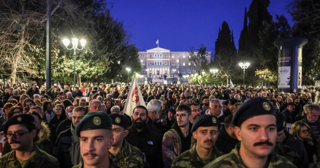 Αντιπολεμικό συλλαλητήριο του ΠΑΜΕ στην Αθήνα – “Καμία συμμετοχή, καμία…