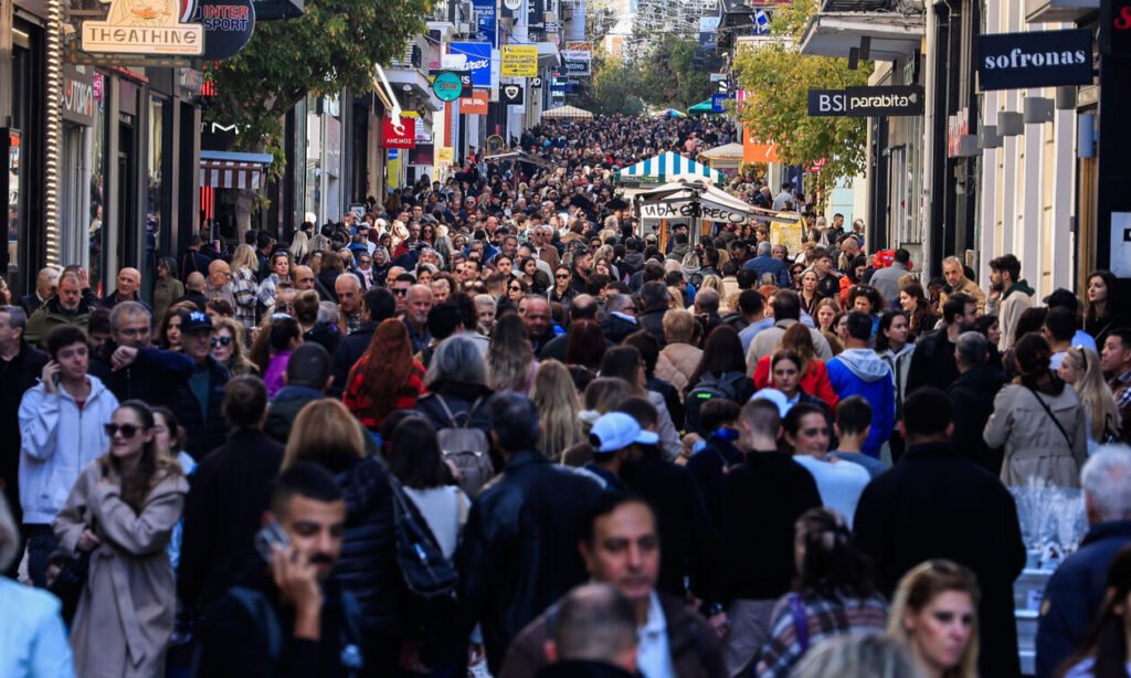 Το ωράριο των καταστημάτων για το Πάσχα