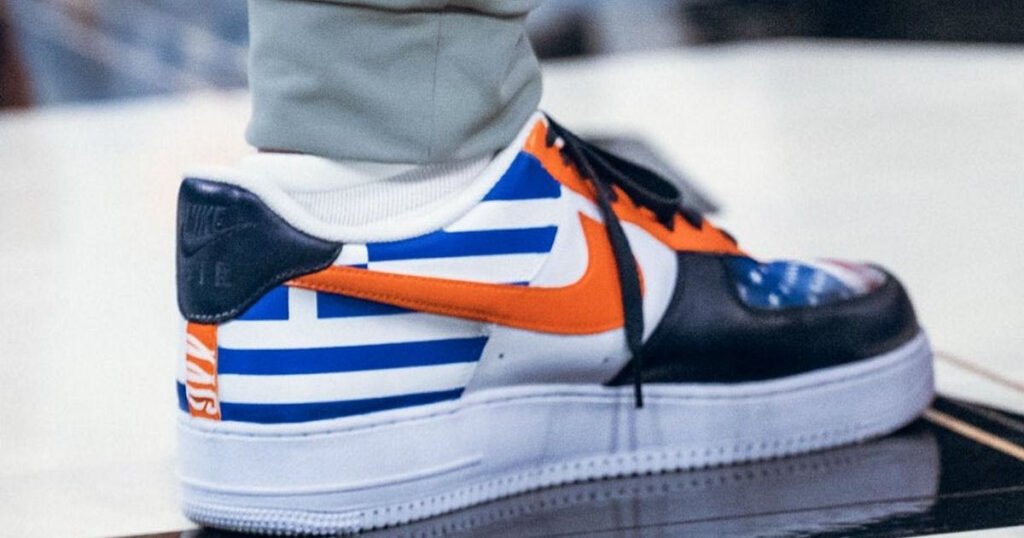 Γιατί ο προπονητής του Ιλινόι είχε την ελληνική σημαία στα παπούτσια του