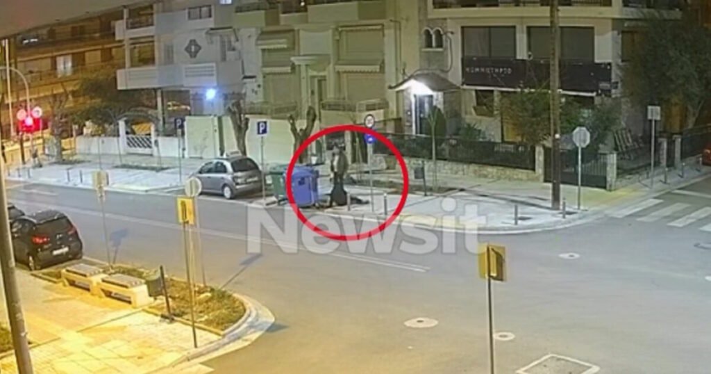 Καλαμαριά: Καρέ καρέ όλη η στιγμή που ο 20χρονος καταρρέει