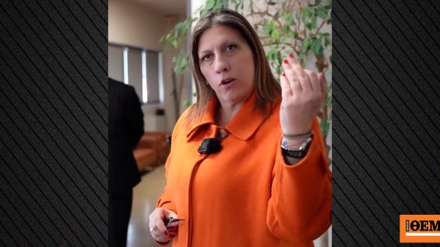 Κωνσταντοπούλου: Νέο σόου στα δικαστήρια της Λάρισας, «ελάτε λίγο μαζί μου, κοιτάξτε εμένα»: δείτε βίντεο