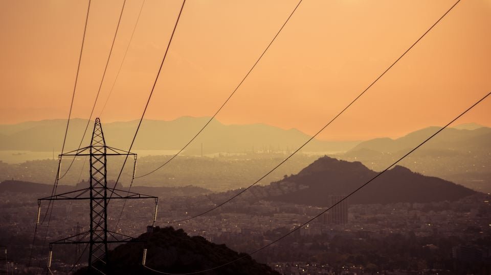 Μετά τα ρεζερβουάρ, ο πόλεμος βάζει φωτιά στα τιμολόγια ρεύματος