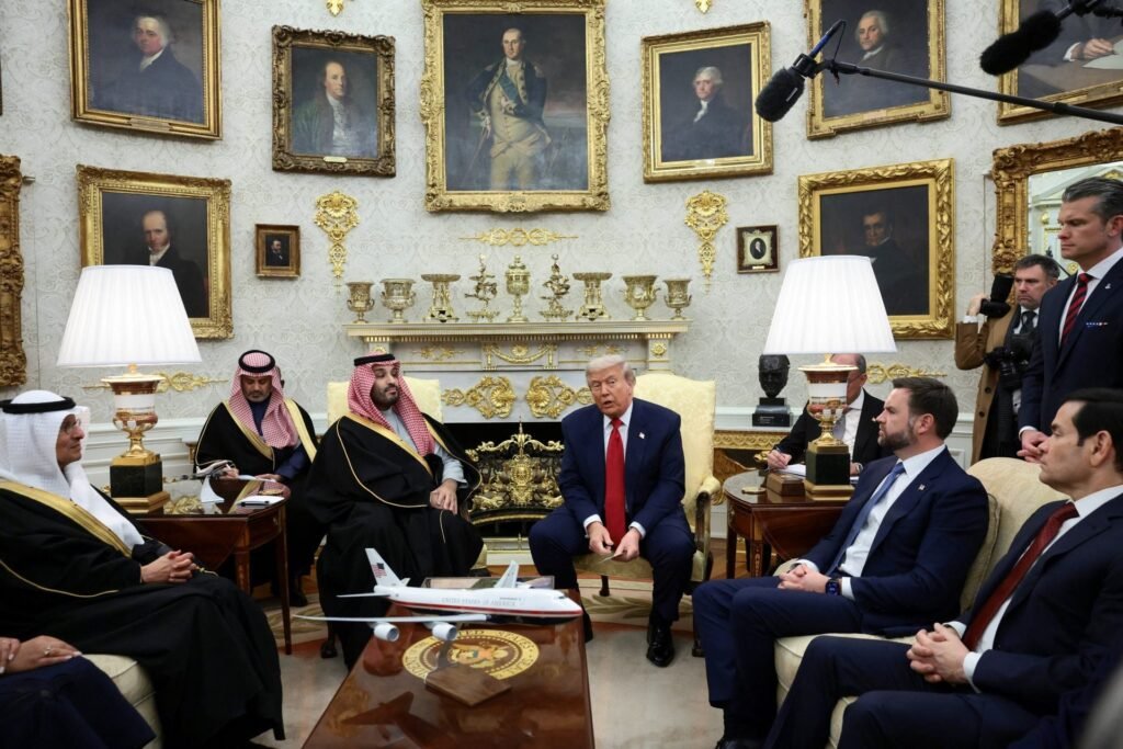 Η Σαουδική Αραβία επενδύει 1 τρισ. δολάρια στις ΗΠΑ