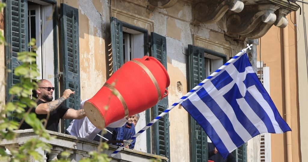 Κέρκυρα: Ατύχημα από τους Μπότηδες – Τραυματίστηκε γυναίκα από κανάτι που…