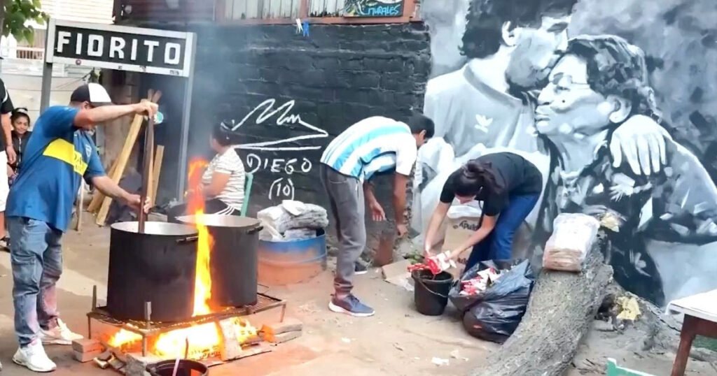 Το πατρικό του σπίτι έγινε χώρος συσσιτίου για ανθρώπους που έχουν ανάγκη