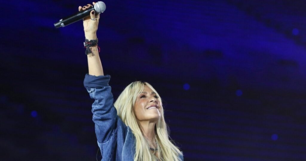 Η Άννα Βίσση έγινε talk of the town! Unfollow, συνεργάτες που φεύγουν και η πρώτη της «αντίδραση»