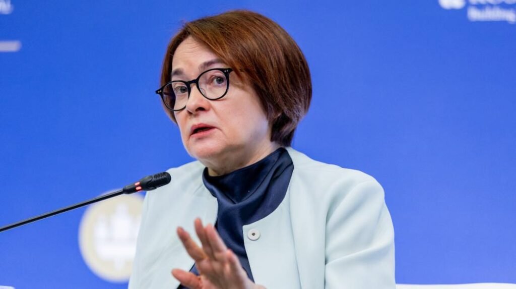 Πούτιν ζητά νέα μέτρα για ανάπτυξη μετά τη συρρίκνωση της ρωσικής οικονομίας